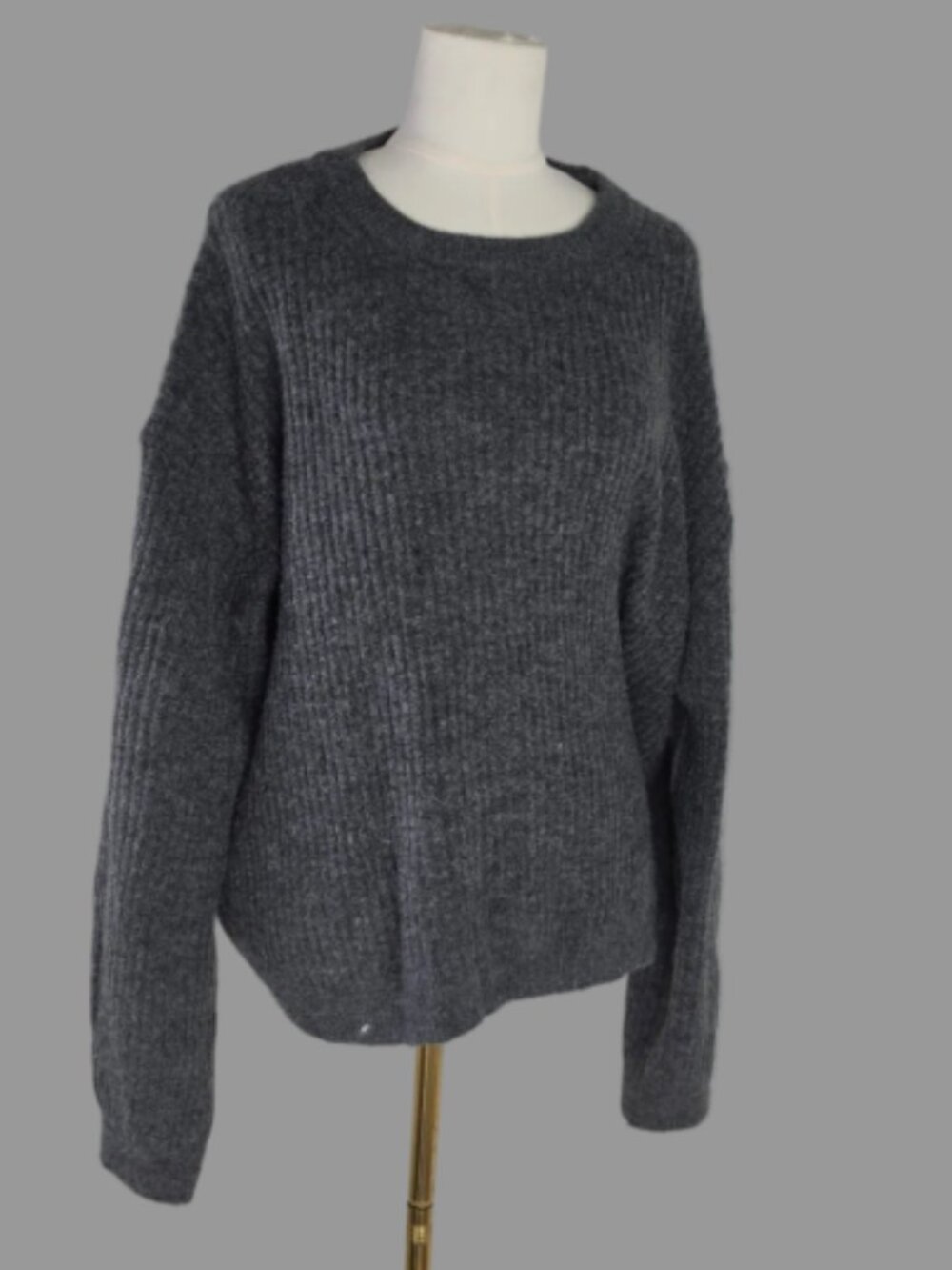 H&M Charcoal Gray Textured Knit Sweater — XL Brand: H&M